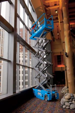 32%27+Scissor+Lift+-+Narrow+-+Electric