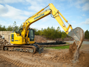 EXCAVATOR+37%2c000+LB+-+PC138+WITH+ROADLINERS+-+97HP